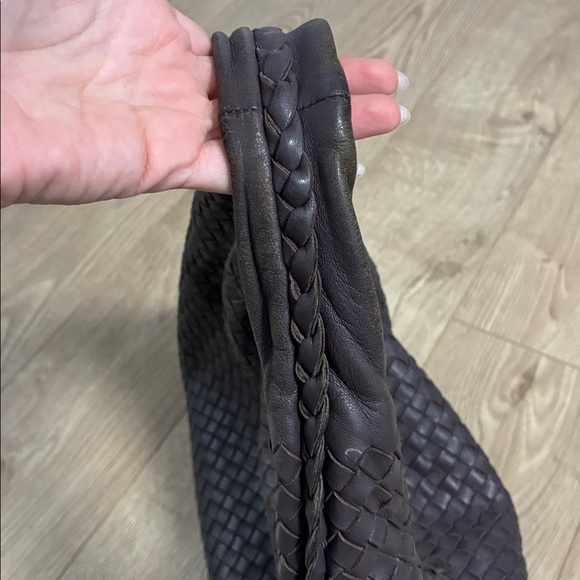 Bottega Veneta Large Veneta Intrecciato Nappa Hobo (2012-2014) - Picture 6 of 12